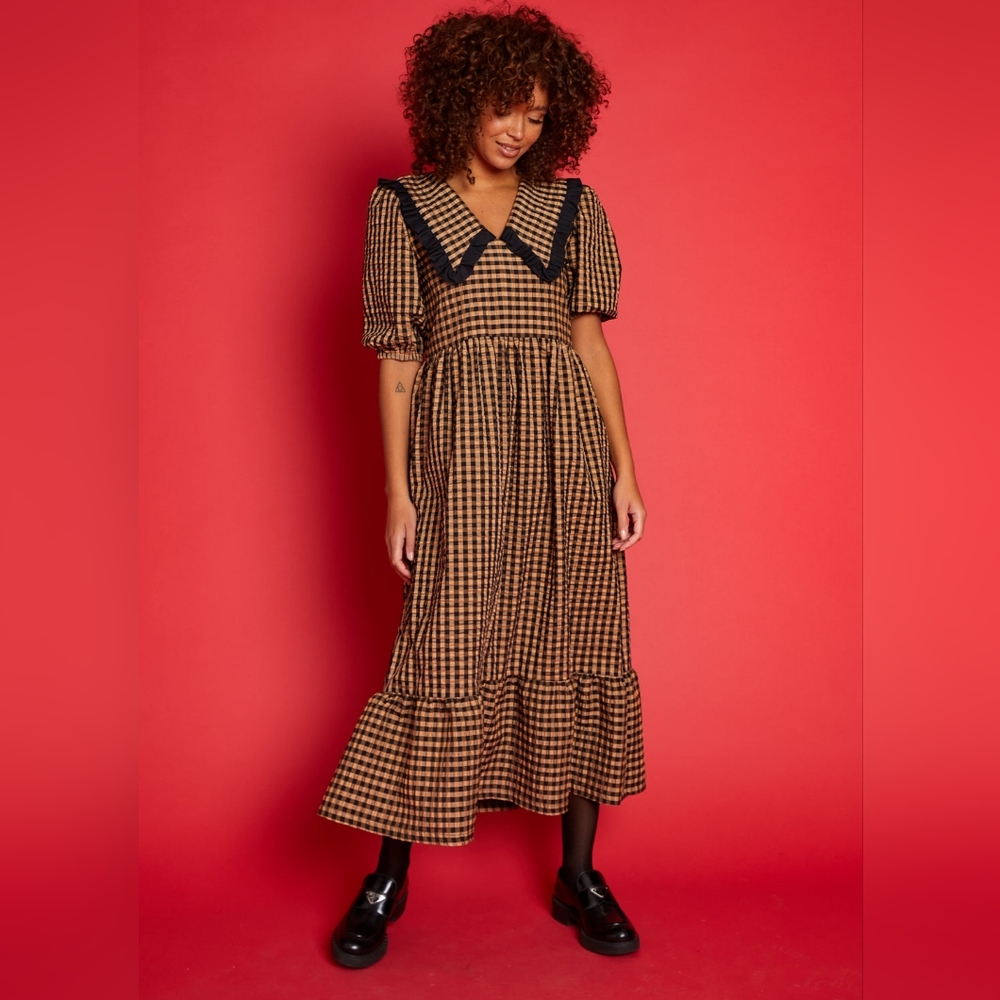 Women’s Brown Gingham Maxi Dress with Contrast Collar